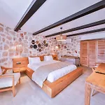 Molino Hotel 3*