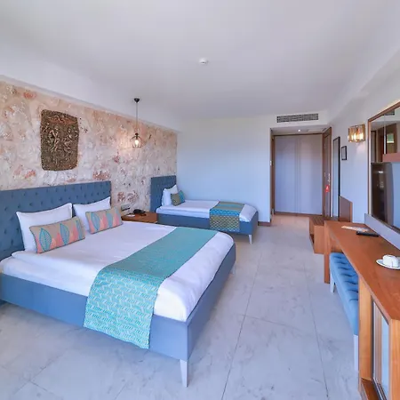 Molino 3*
