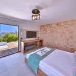 Molino 3*