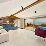 Molino 3*
